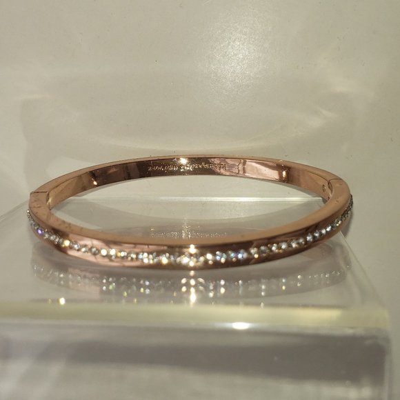 Kate  Spade "Ring It Up" Hinged Pave Bangle - Picture 7 of 8